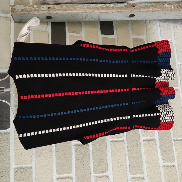 BCBGMAXAZRIA Laure Geometric Knit Jacquard Peplum Top - Picture 7 of 17